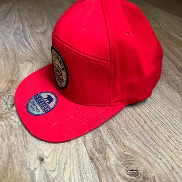Red hat - Picture 2 of 3